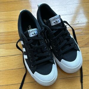 Adidas Originals Nizza Platform Sneaker in Black